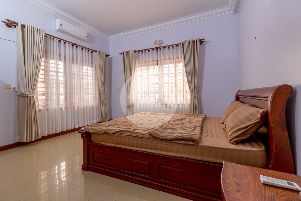 5 Bedroom Villa For Rent - Svay Dangkum, Siem Reap - Image 26