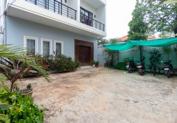 1 Bedroom Apartment For Rent - Svay Dangkum , Siem Reap thumbnail