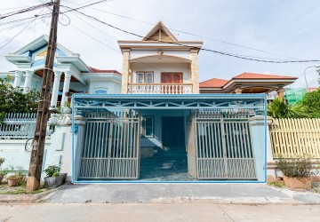 2 Bedroom Apartment For Rent - Svay Dangkum, Siem Reap thumbnail