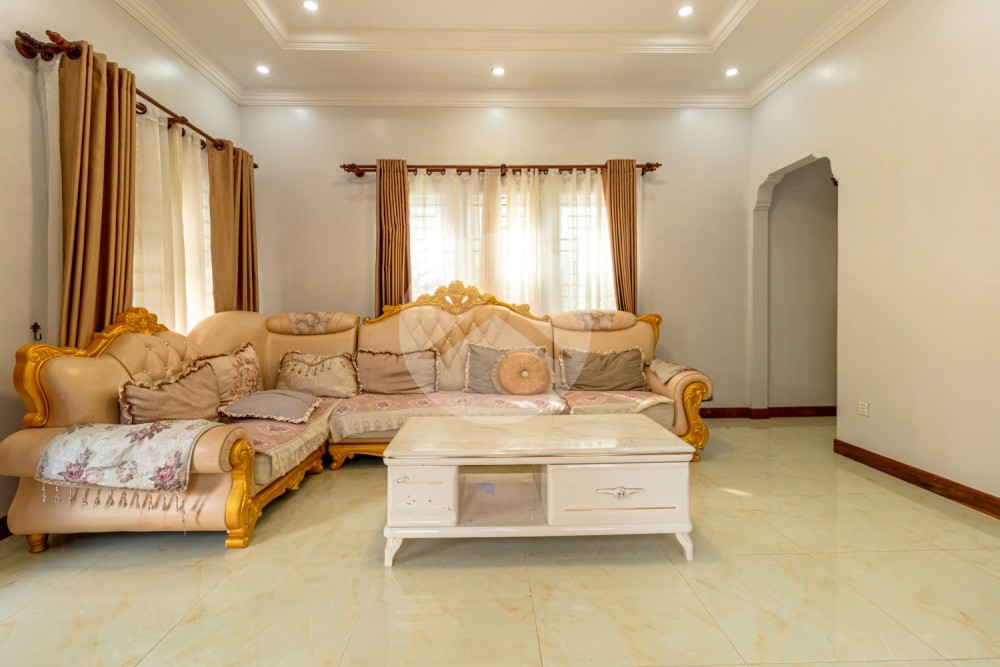 4 Bedroom Villa For Rent - Svay Dangkum, Siem Reap - Image 4