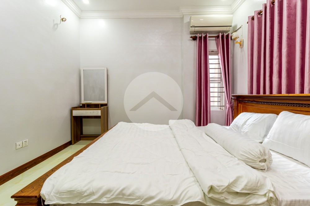 4 Bedroom Villa For Rent - Svay Dangkum, Siem Reap - Image 13