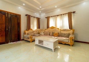 4 Bedroom Villa For Rent - Svay Dangkum, Siem Reap thumbnail