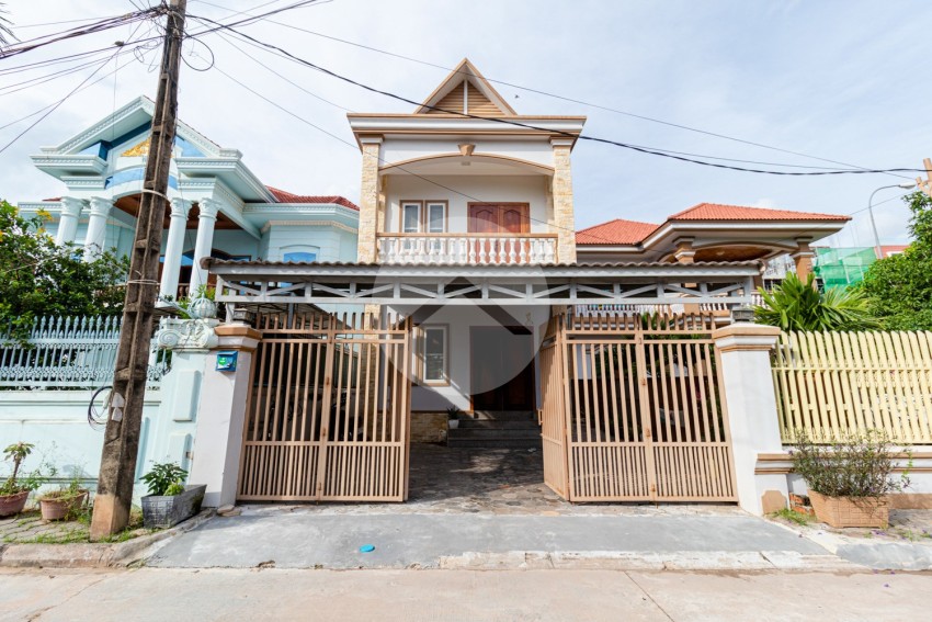 4 Bedroom Villa For Rent - Svay Dangkum, Siem Reap