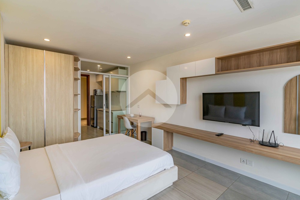 39 Sqm Studio Condo For Rent - The Penthouse, Tonle Bassac, Phnom Penh - Image 7