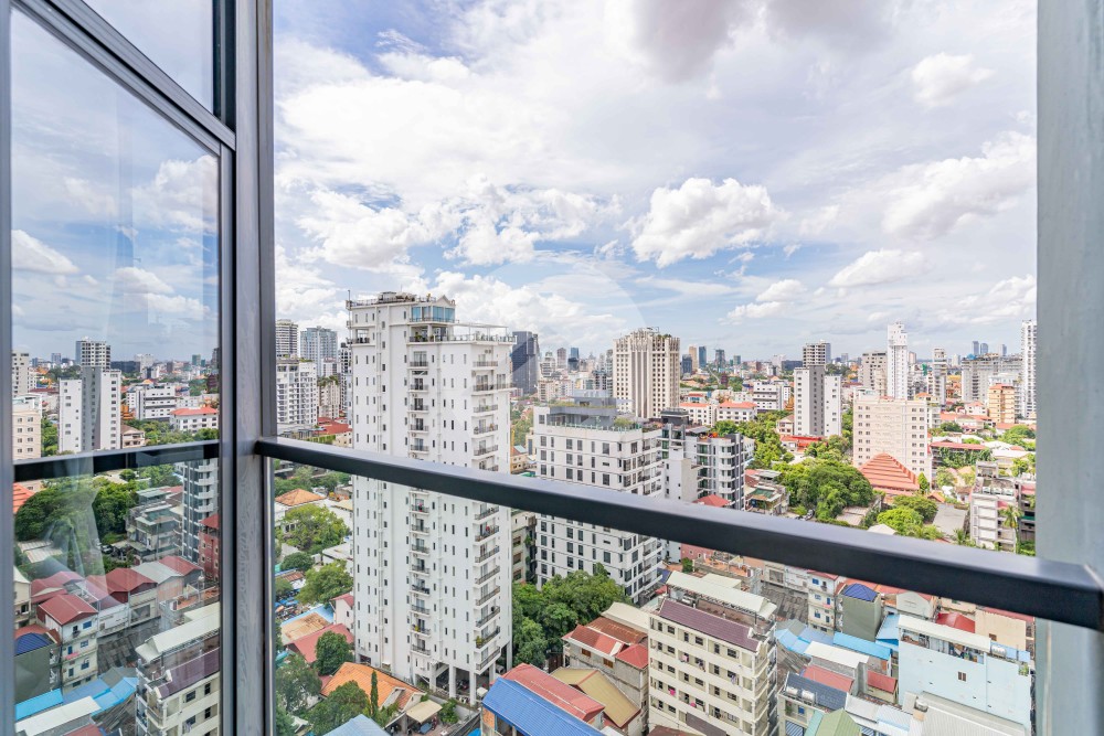 39 Sqm Studio Condo For Rent - The Penthouse, Tonle Bassac, Phnom Penh - Image 12