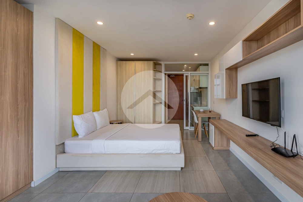 39 Sqm Studio Condo For Rent - The Penthouse, Tonle Bassac, Phnom Penh - Image 9