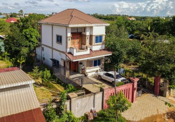 4 Bedroom House For Sale - Svay Dangkum, Siem Reap thumbnail