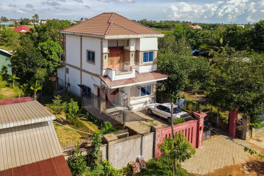 4 Bedroom House For Sale - Svay Dangkum, Siem Reap