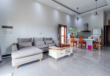 2 Bedroom Villa For Rent - Kandaek, Siem Reap thumbnail