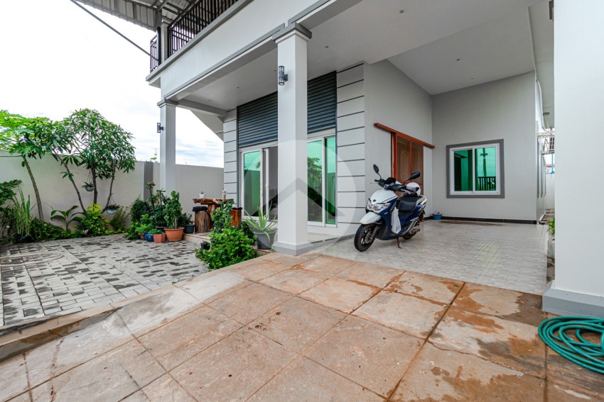 2 Bedroom Villa For Rent - Kandaek, Siem Reap