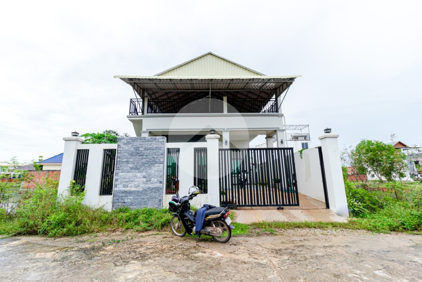 2 Bedroom Villa For Rent - Kandaek, Siem Reap