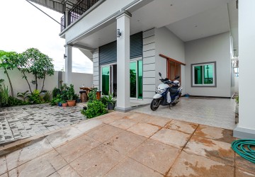 2 Bedroom Villa For Rent - Kandaek, Siem Reap thumbnail