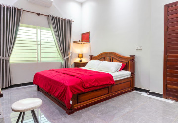 2 Bedroom House For Rent - Kandaek, Siem Reap thumbnail