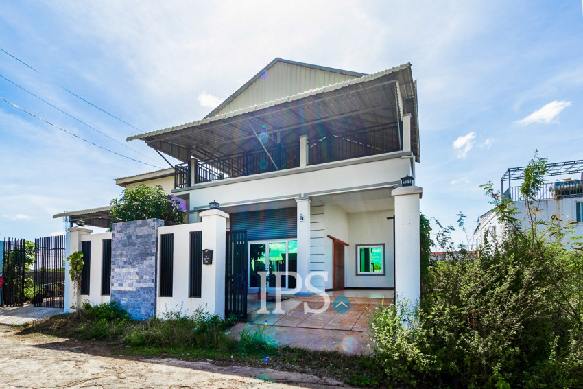 2 Bedroom House For Rent - Kandaek, Siem Reap