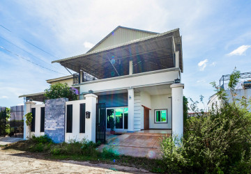 2 Bedroom House For Rent - Kandaek, Siem Reap thumbnail