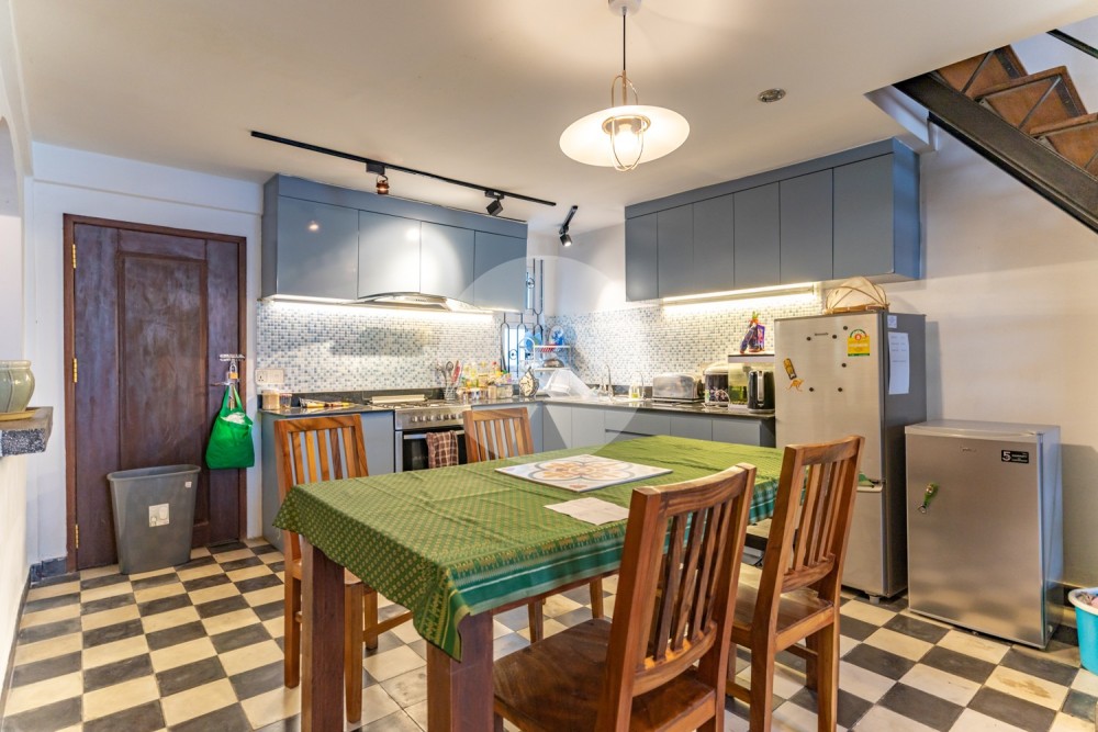 Renovated Duplex 2 Bedroom Apartment For Rent - Phsar Chas, Phnom Penh - Image 5