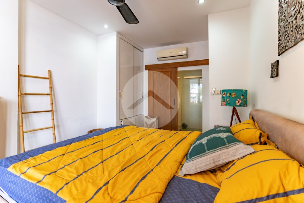Renovated Duplex 2 Bedroom Apartment For Rent - Phsar Chas, Phnom Penh - Image 10