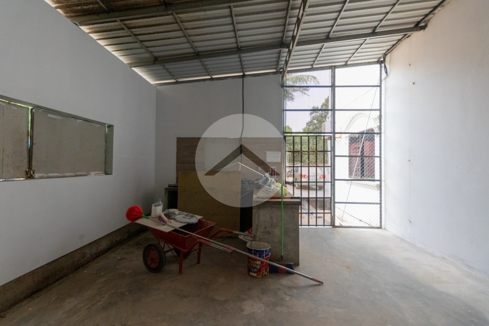 1 Bedroom Commercial Space For Rent - Svay Dangkum, Siem Reap - Image 8