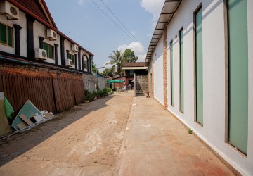 1 Bedroom Commercial Space For Rent - Svay Dangkum, Siem Reap thumbnail