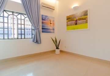 3 Bedroom Apartment For Rent - Svay Dangkum, Siem Reap thumbnail