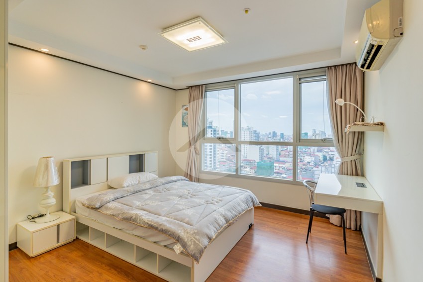 3 Bedroom Condo For Rent - De Castle Royal, BKK1, Phnom Penh