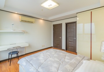 3 Bedroom Condo For Rent - De Castle Royal, BKK1, Phnom Penh thumbnail