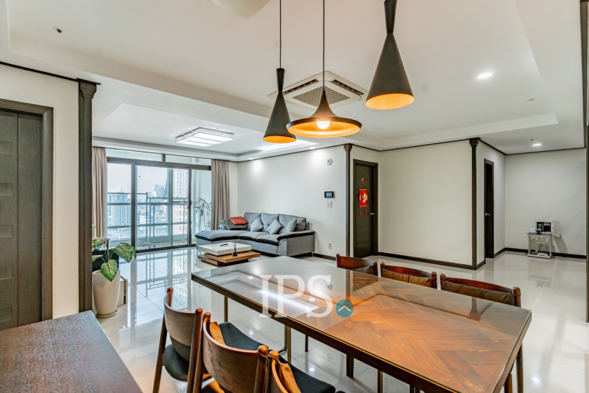 3 Bedroom Condo For Rent - De Castle Royal, BKK1, Phnom Penh