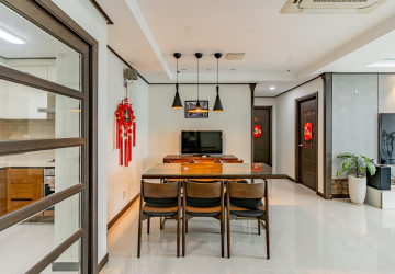 3 Bedroom Condo For Rent - De Castle Royal, BKK1, Phnom Penh thumbnail