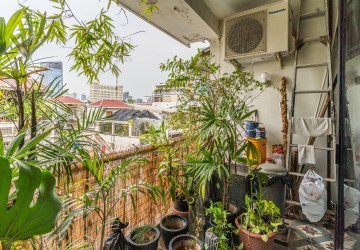 Renovated 3 Bedroom Duplex Apartment For Sale - Phsar Kandal 2, Phnom Penh thumbnail