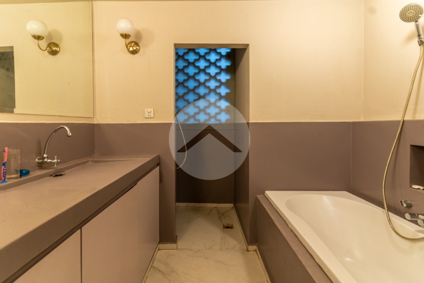 Renovated 3 Bedroom Duplex Apartment For Sale - Phsar Kandal 2, Phnom Penh