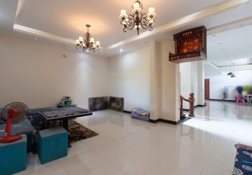 3 Bedroom Villa For Sale - Svay Dangkum, Siem Reap thumbnail