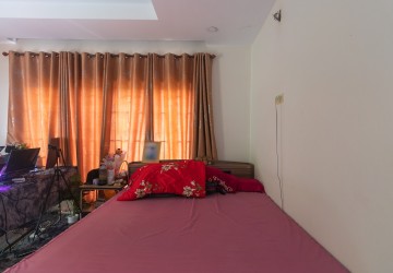 3 Bedroom Villa For Sale - Svay Dangkum, Siem Reap thumbnail