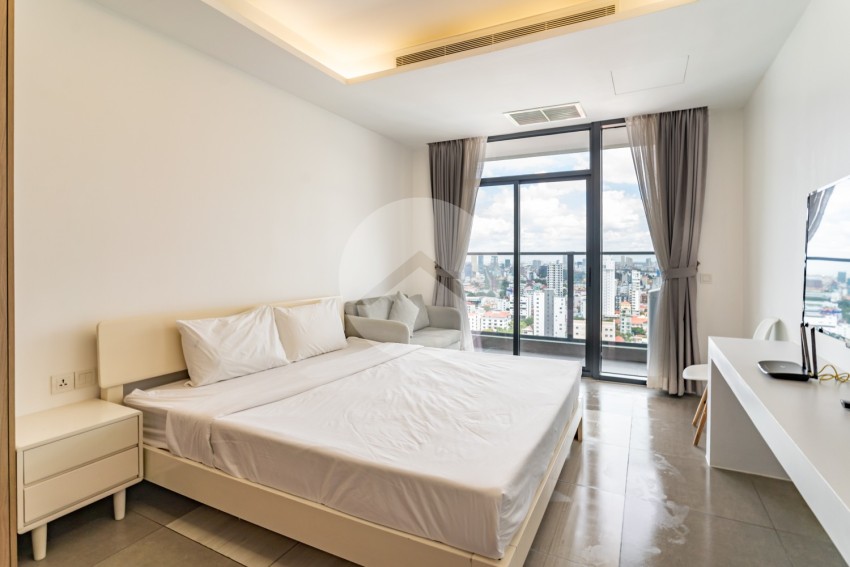 40 Sqm Studio  Condo For Rent - The Penthouse, Tonle Bassac, Phnom Pen