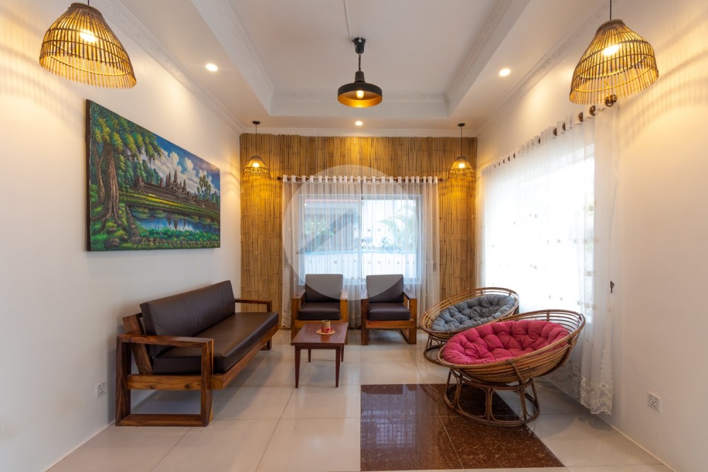 15 Bedroom Guesthouse For Rent - Svay Dangkum, Siem Reap - Image 2