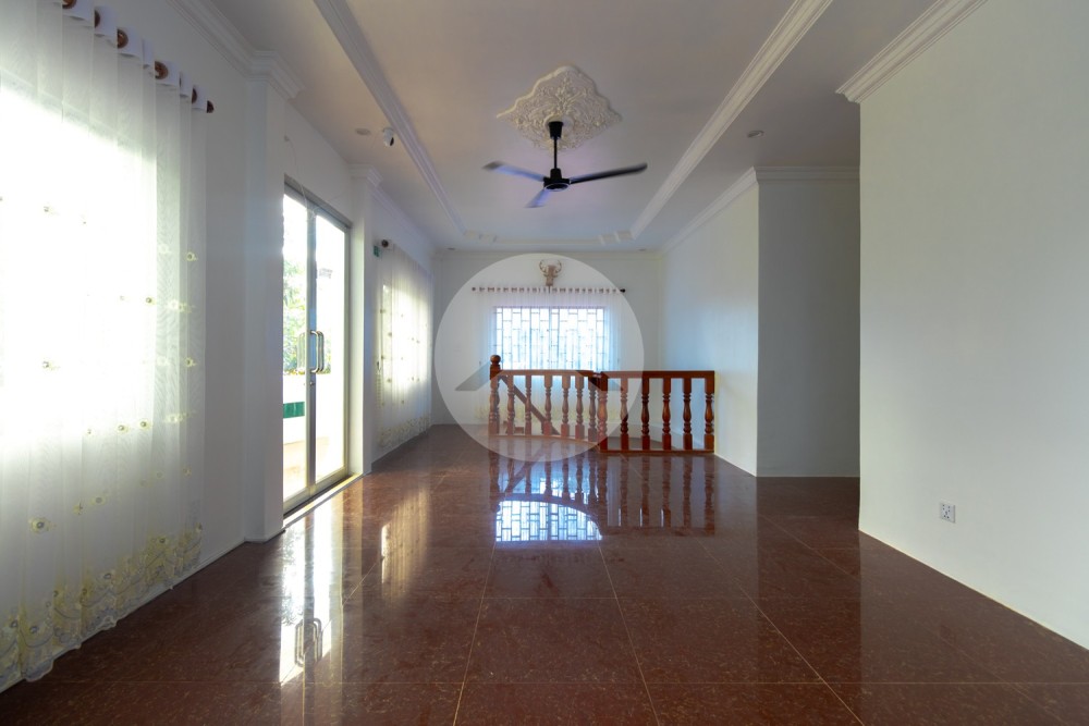 15 Bedroom Guesthouse For Rent - Svay Dangkum, Siem Reap - Image 15