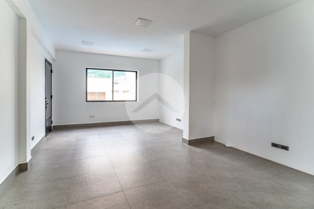 650 Sqm Commercial Building For Rent - Toul Kork, Phnom Penh - Image 13
