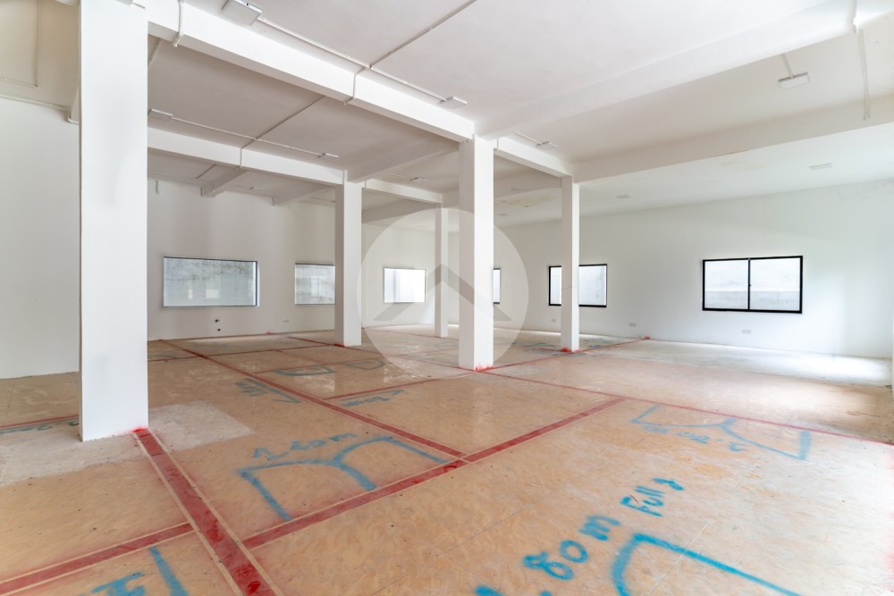 650 Sqm Commercial Building For Rent - Toul Kork, Phnom Penh - Image 2