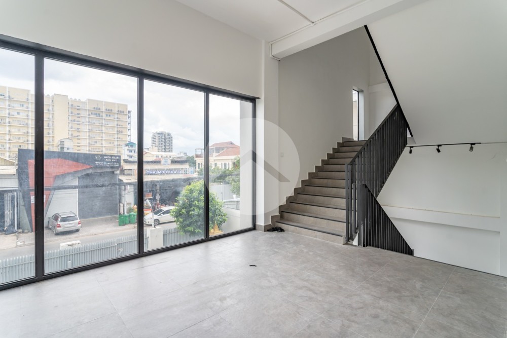 650 Sqm Commercial Building For Rent - Toul Kork, Phnom Penh - Image 15