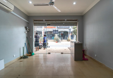 96 Sqm Space For Rent - Svay Dangkum, Siem Reap thumbnail