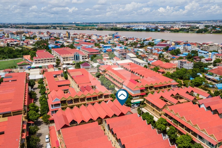 5 Bedroom Corner Shophouse For Sale -Borey New World,  Russey Keo, Phnom Penh
