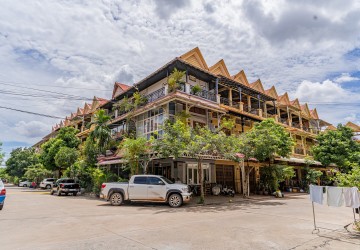 5 Bedroom Corner Shophouse For Sale -Borey New World,  Russey Keo, Phnom Penh thumbnail
