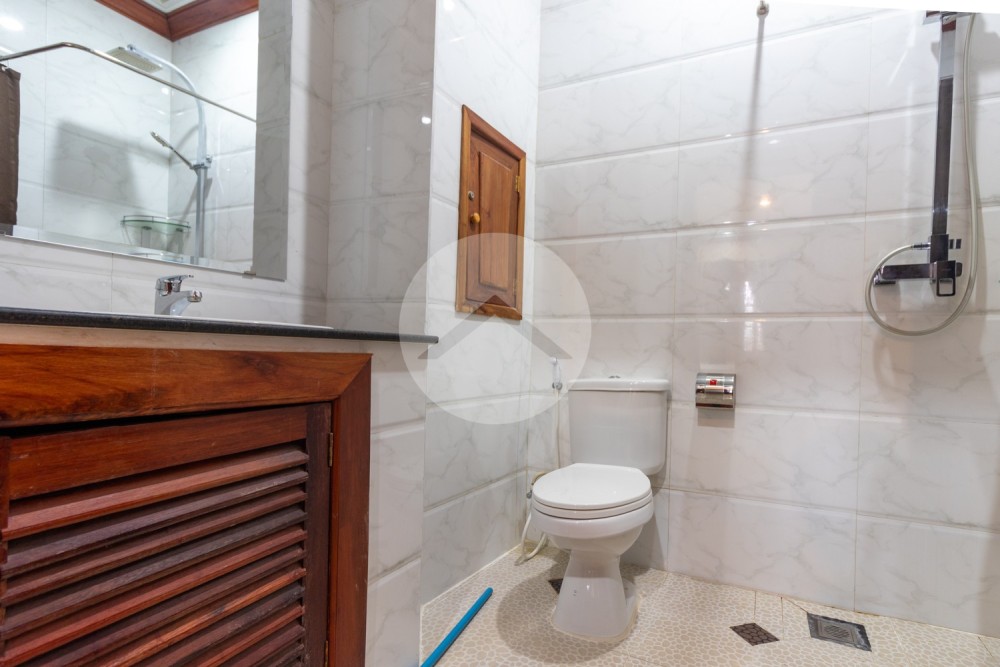 2 Bedroom Apartment For Rent - Kouk Chak, Siem Reap - Image 24
