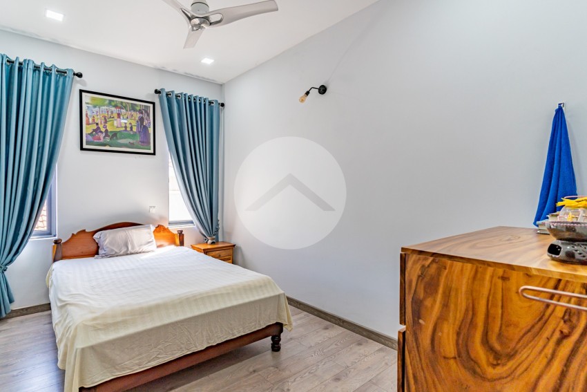 4 Bedroom Townhouse For Rent - Toul Tum Poung 2, Phnom Penh