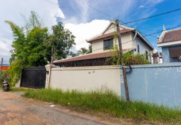 3 Bedroom House For Sale - Chreav, Siem Reap thumbnail