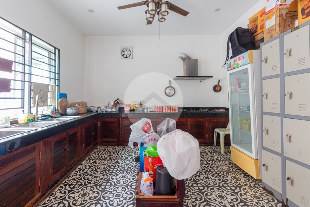 11 Bedroom Hotel Business For Sale - Svay Dangkum, Siem Reap - Image 17