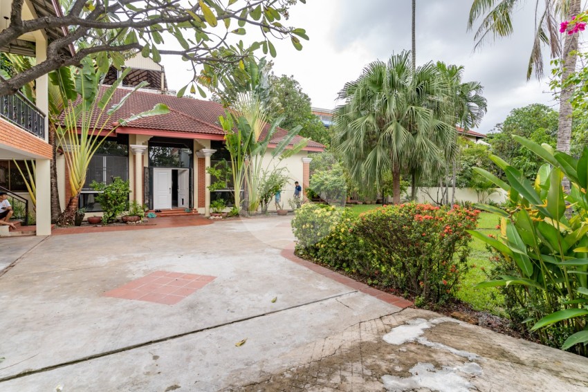 5 Bedroom Villa For Rent - Beoung Tumpun, Phnom Penh