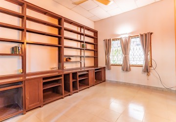 5 Bedroom Villa For Rent - Beoung Tumpun, Phnom Penh thumbnail