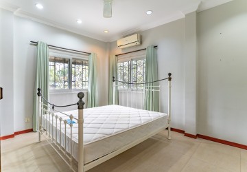 5 Bedroom Villa For Rent - Beoung Tumpun, Phnom Penh thumbnail