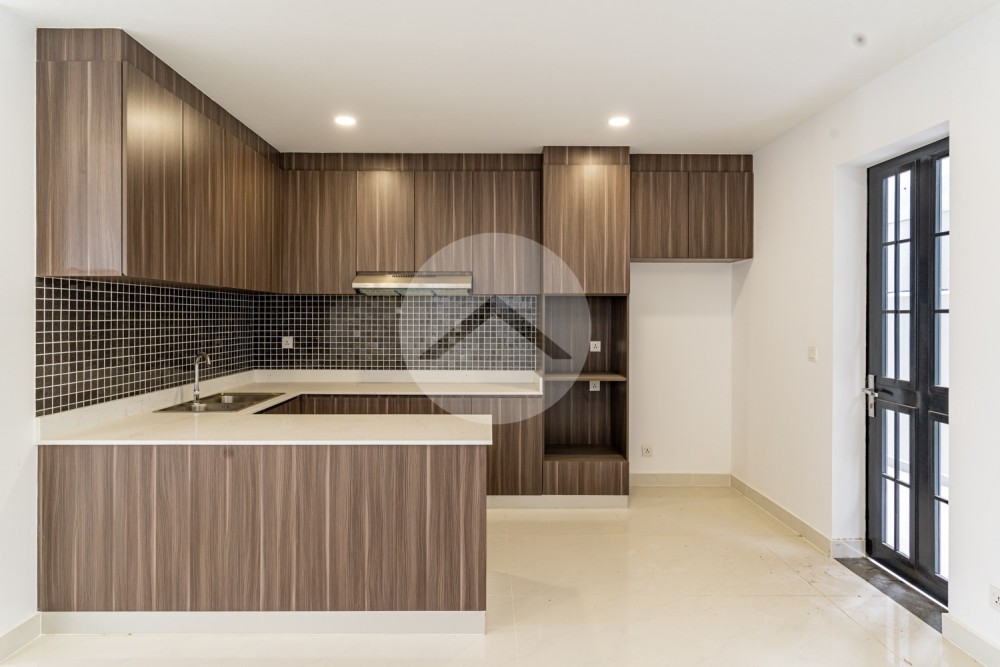 5 Bedroom Queen B Villa For Sale - Chip Mong Landmark 60m, Khan Dangkao, Phnom Penh - Image 5