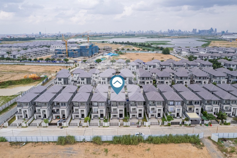 5 Bedroom Queen B Villa For Sale - Chip Mong Landmark 60m, Khan Dangkao, Phnom Penh - Image 25